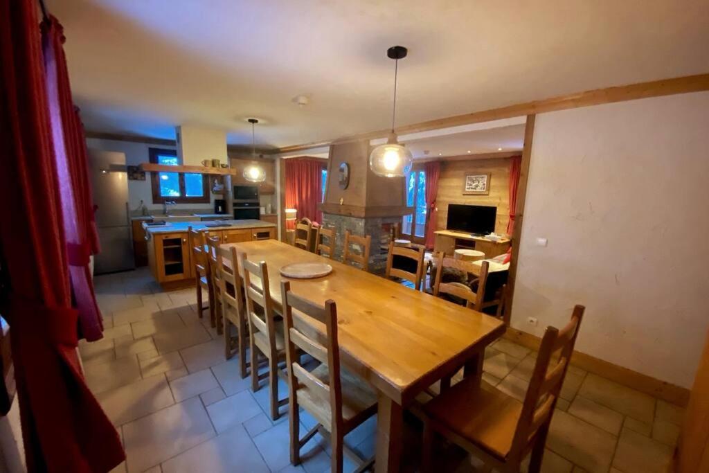 Chalet 6 Chambres A 3 Min Des Pistes Des 3 Vallees St Martin De Belleville 圣马丁德贝尔维尔 外观 照片